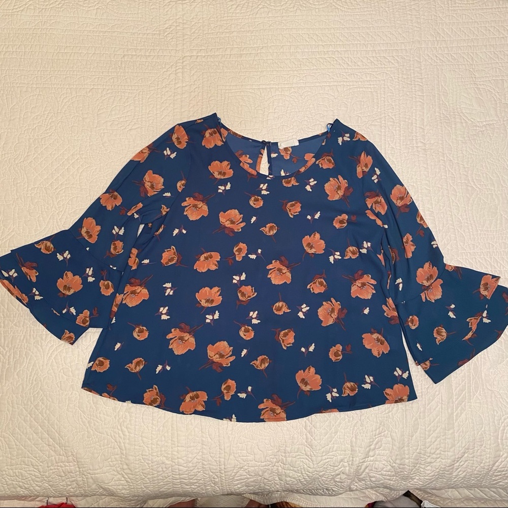 Sienna Sky Women’s Large Top